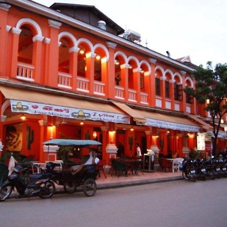 Viva Hotel Siem Reap Buitenkant foto
